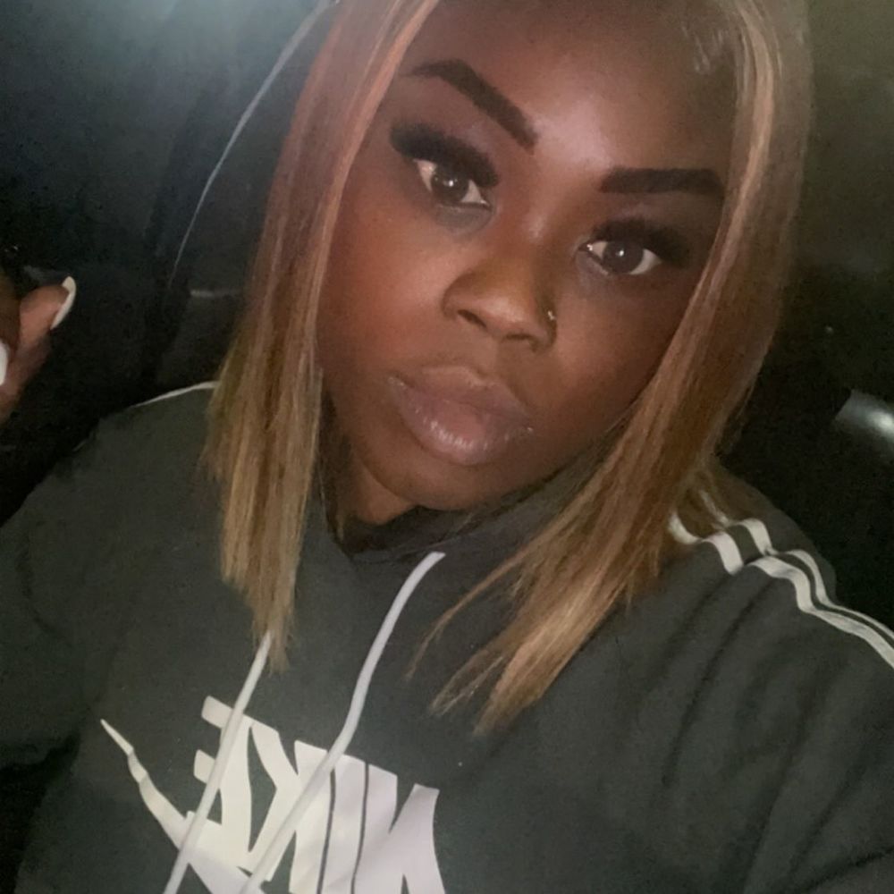 Meet your Posher, Latroyastone